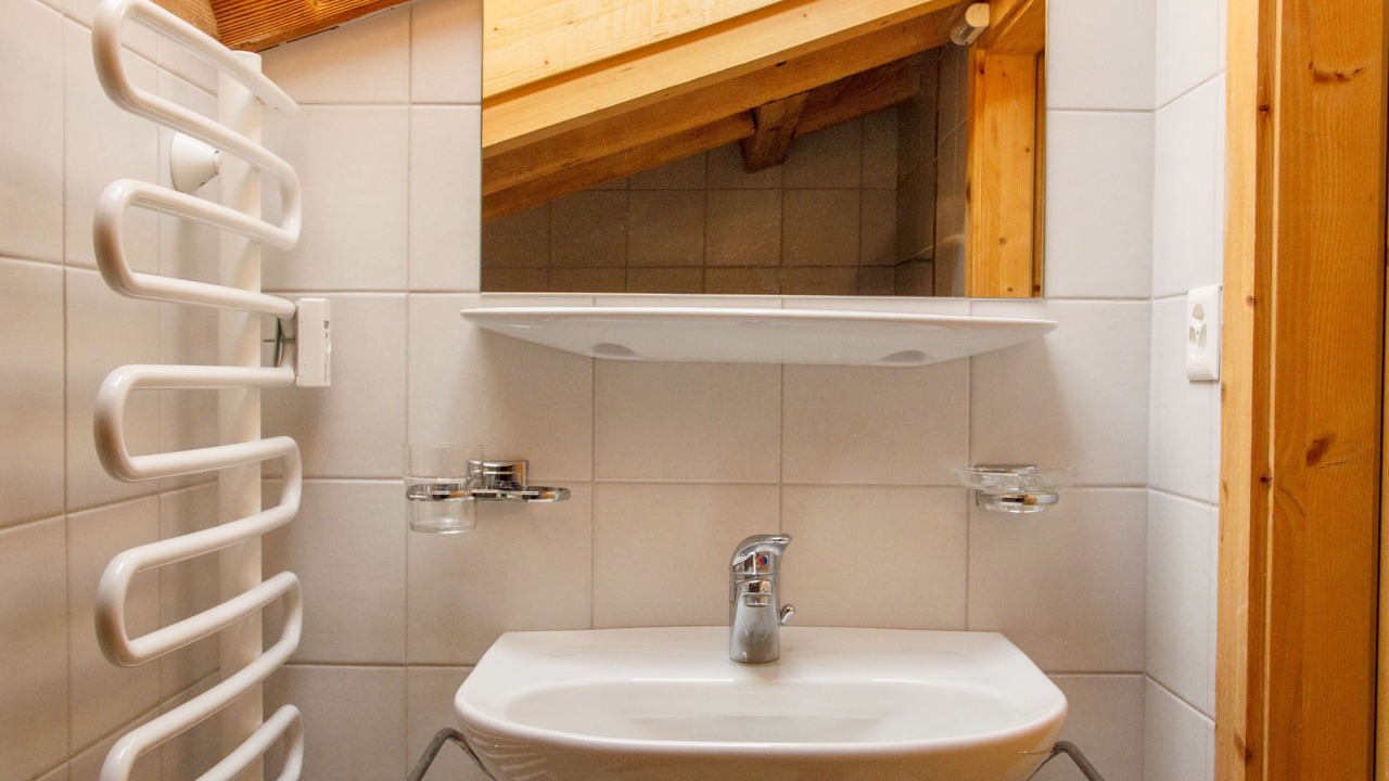 Photo of Bathroom in Saint-Pierre-de-Clages