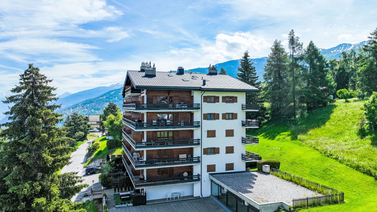 Photo of Outdoor in Saint-Pierre-de-Clages