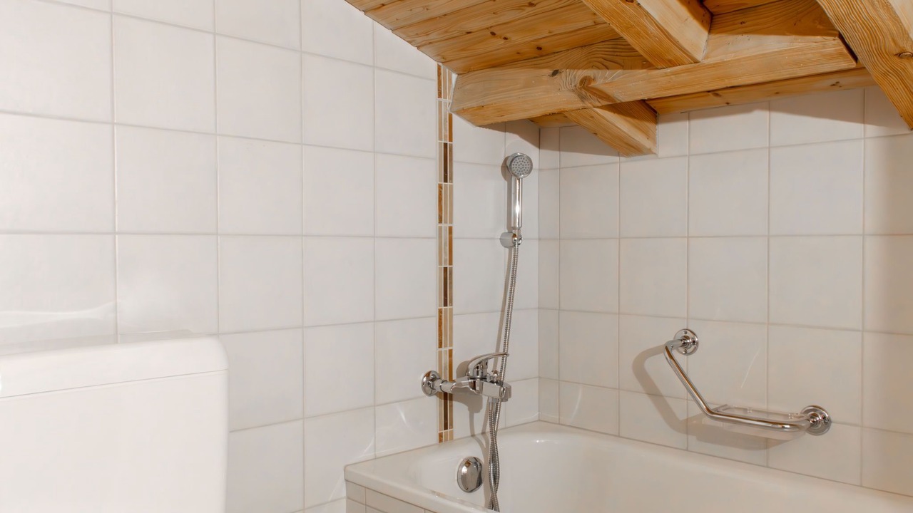 Photo of Bathroom in Saint-Pierre-de-Clages