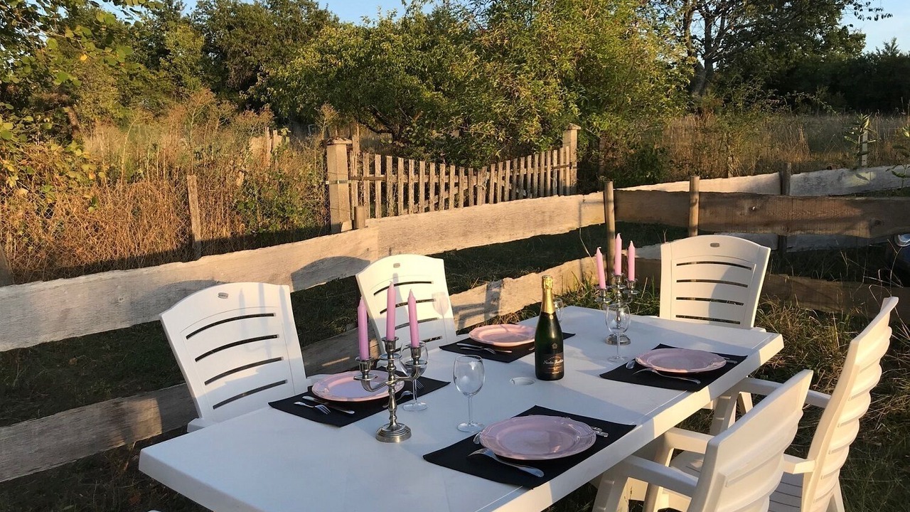 Photo of Outdoor in Livry