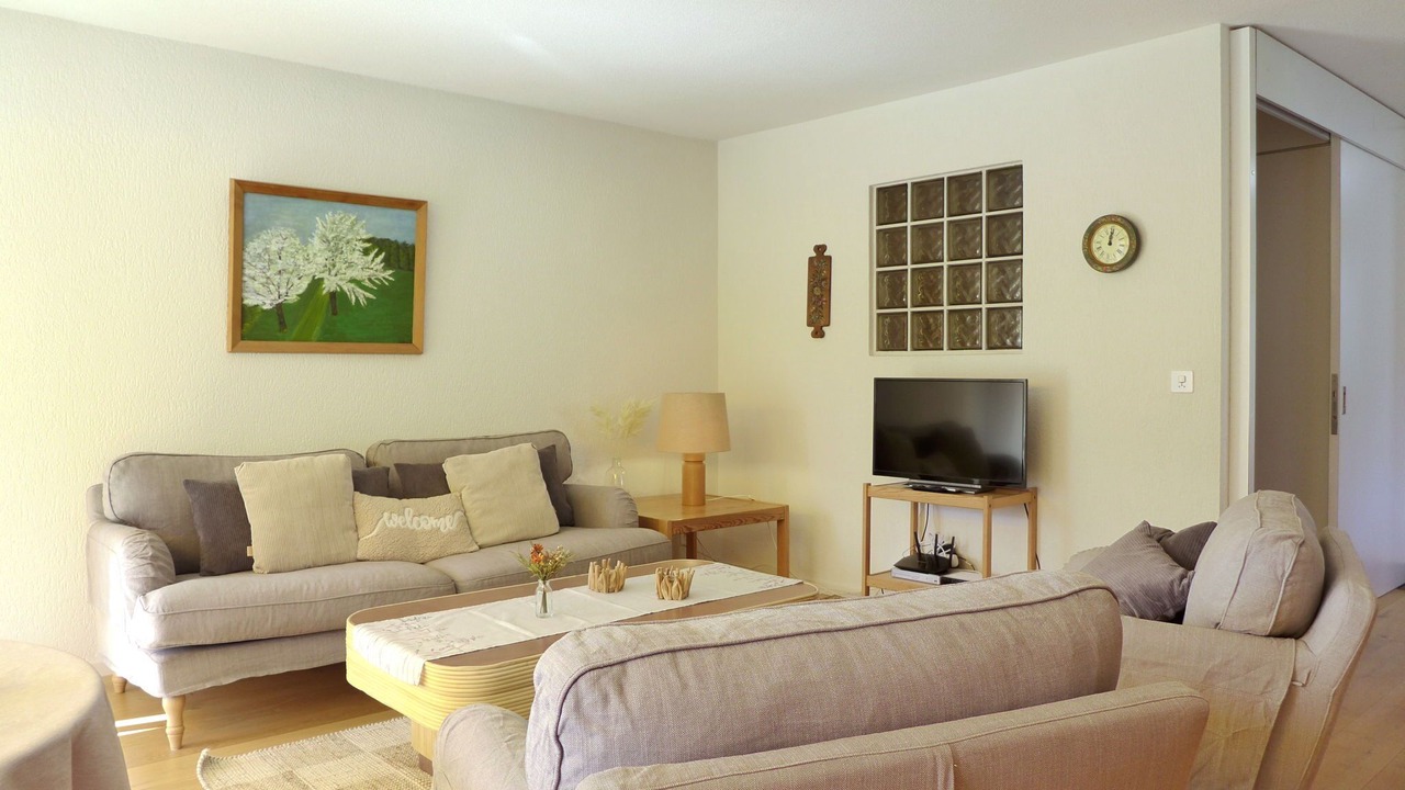 Photo of Livingroom in Goldswil