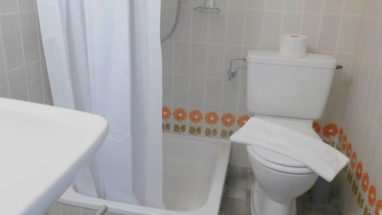 Photo of Bathroom in Madulain