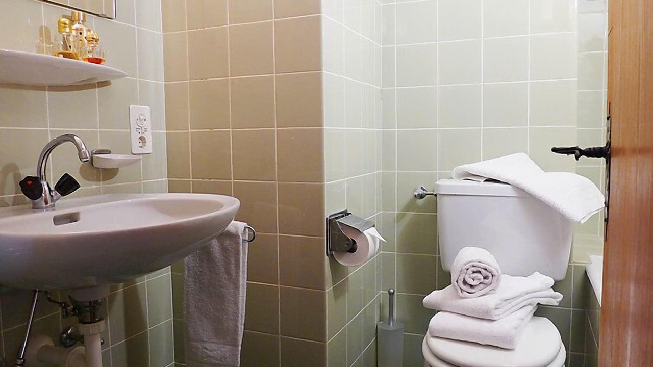 Photo of Bathroom in Bever