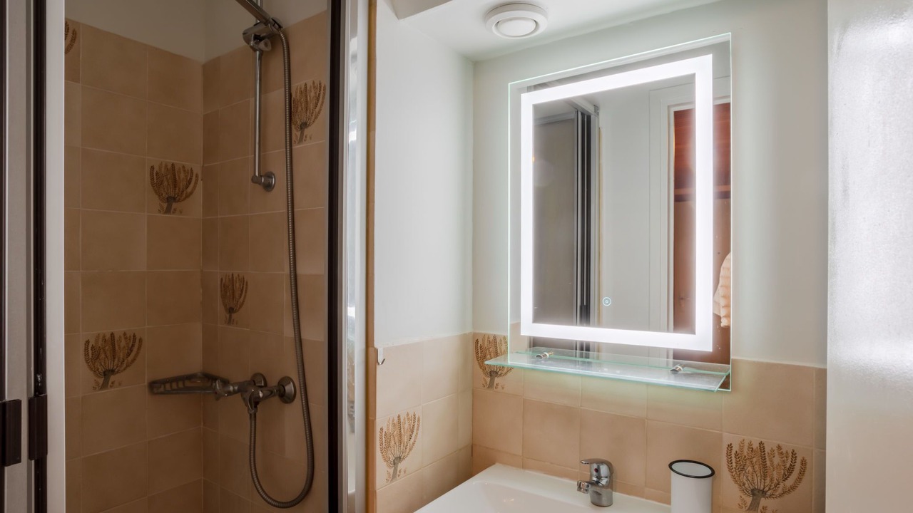 Photo of Bathroom in Trouville-sur-Mer