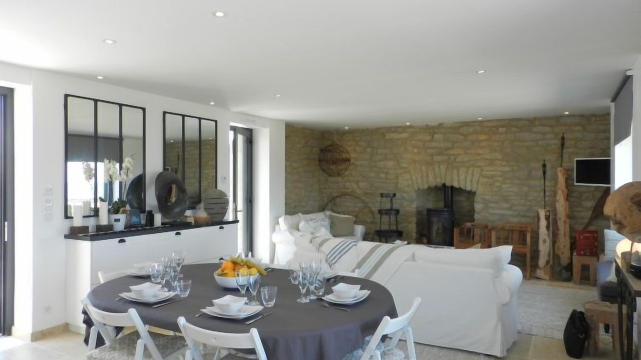 Photo of Bedroom in Saint-Guenole