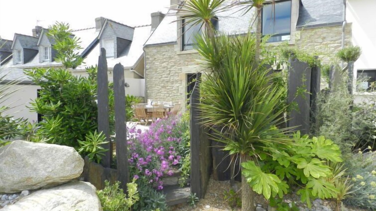 Photo of Others in Saint-Guenole