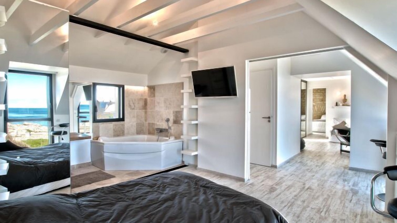 Photo of Others in Saint-Guenole