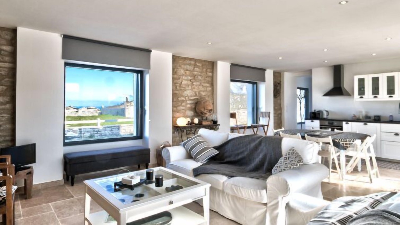 Photo of Livingroom in Saint-Guenole