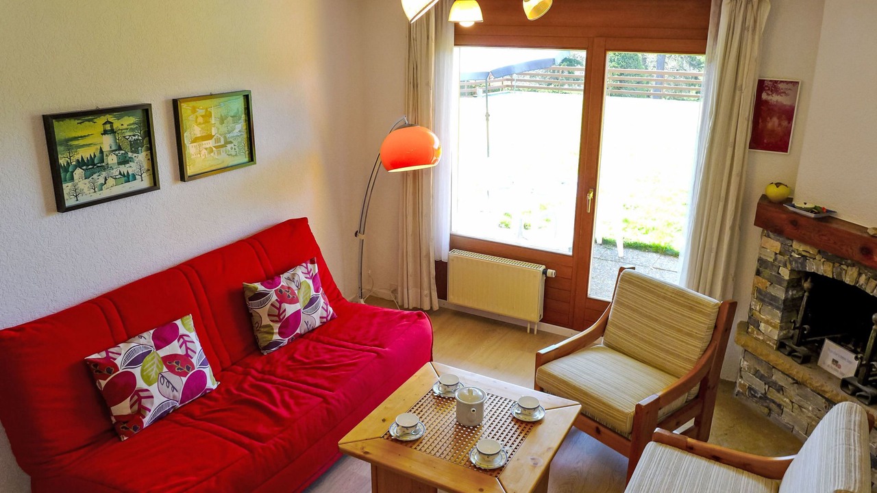 Photo of Livingroom in Lens