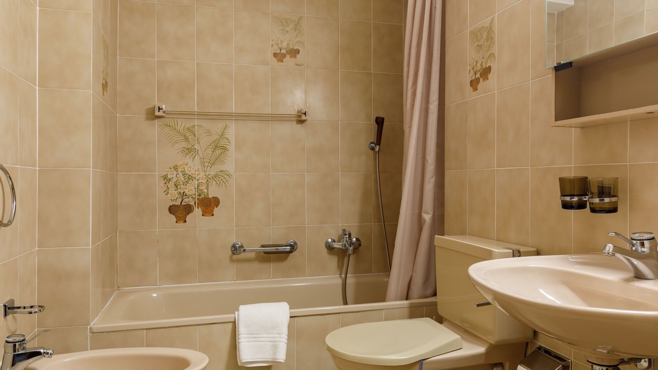 Photo of Bathroom in Surlej