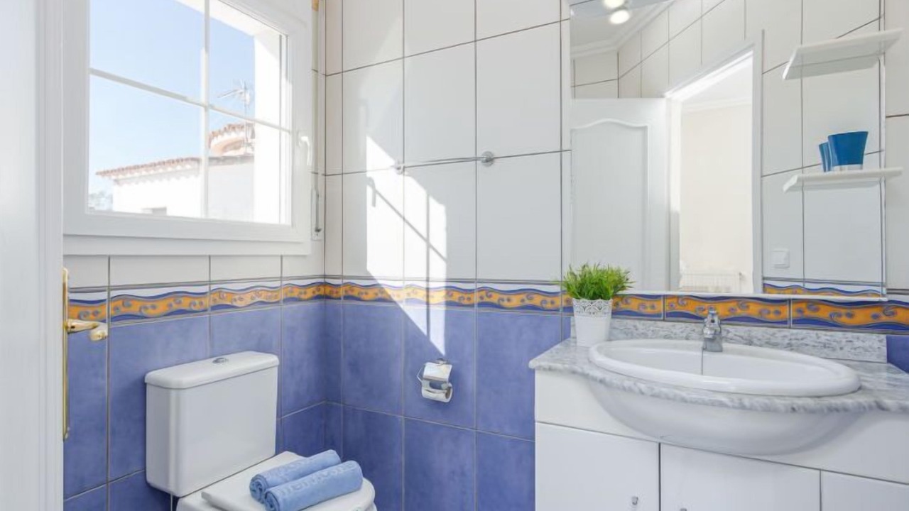Photo of Bathroom in Empuriabrava