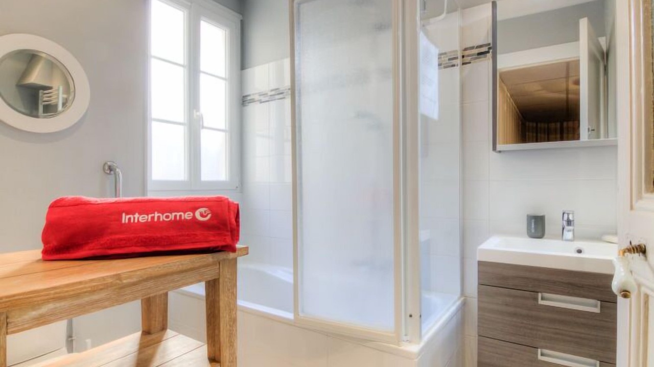 Photo of Bathroom in Dinard