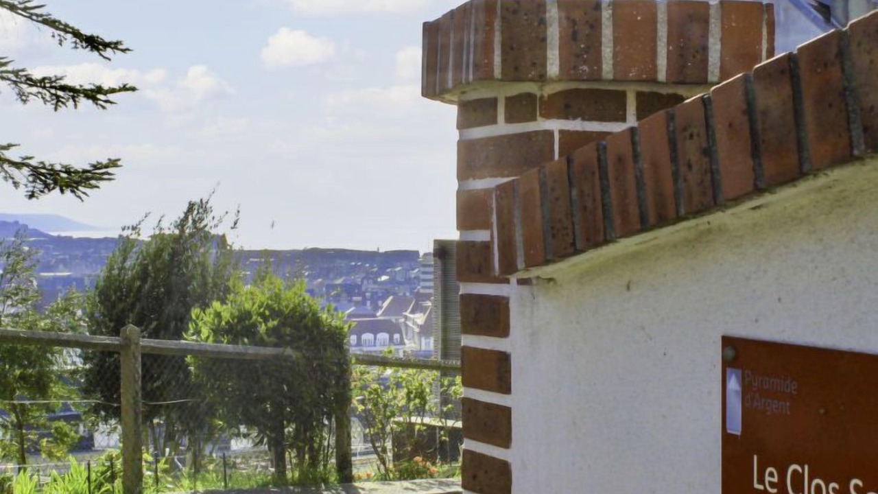 Photo of Others in Trouville-sur-Mer