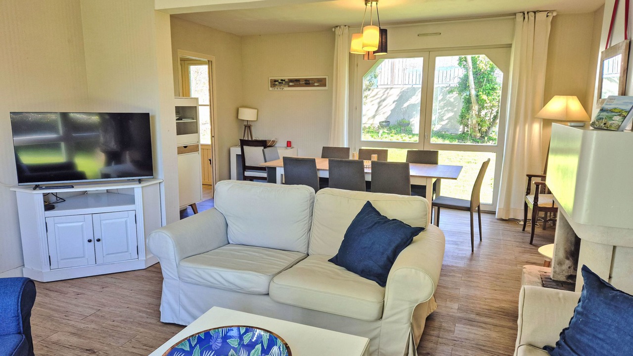Photo of Livingroom in Rotheneuf-Le Pont
