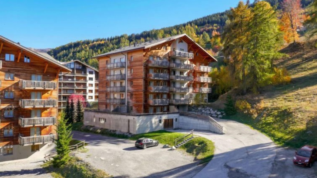 Photo of Outdoor in Saint-Pierre-de-Clages