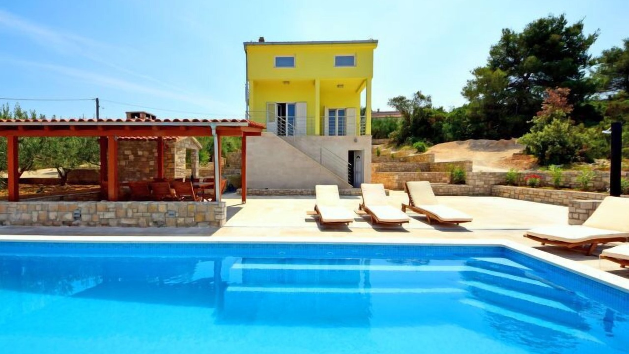 Photo of Outdoor in Necujam