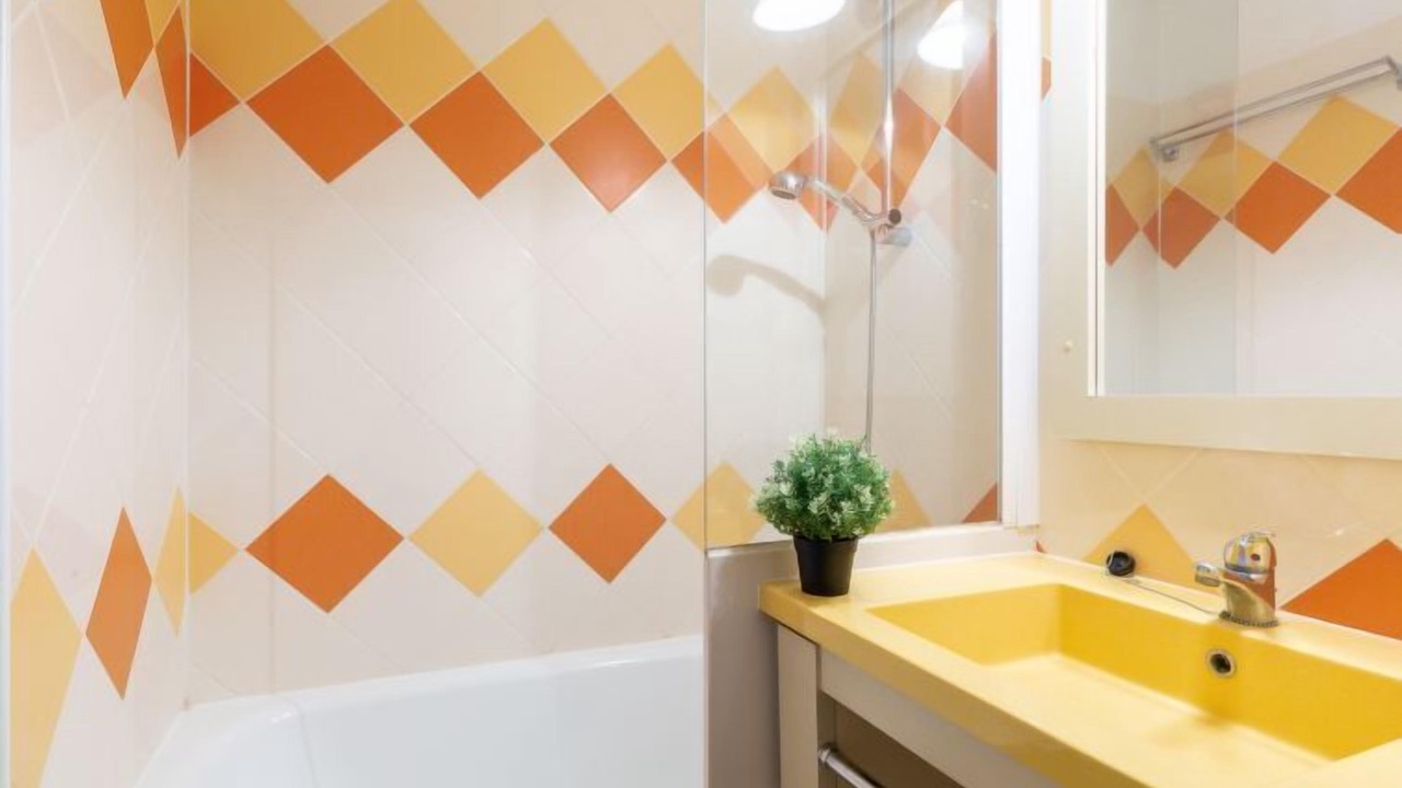 Photo of Bathroom in Sainte-Maxime City Centre