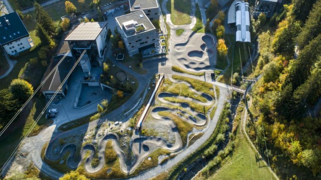 Photo of Others in Laax