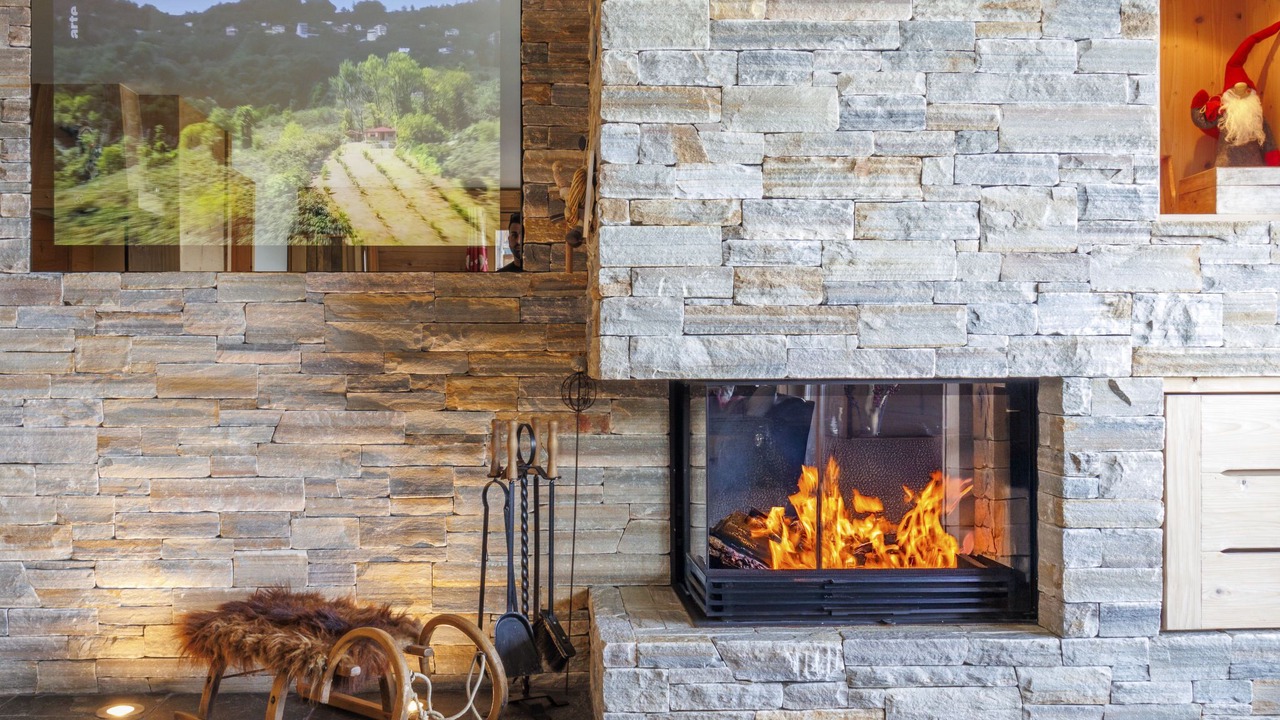 Photo of Bedroom in Saint-Pierre-de-Clages