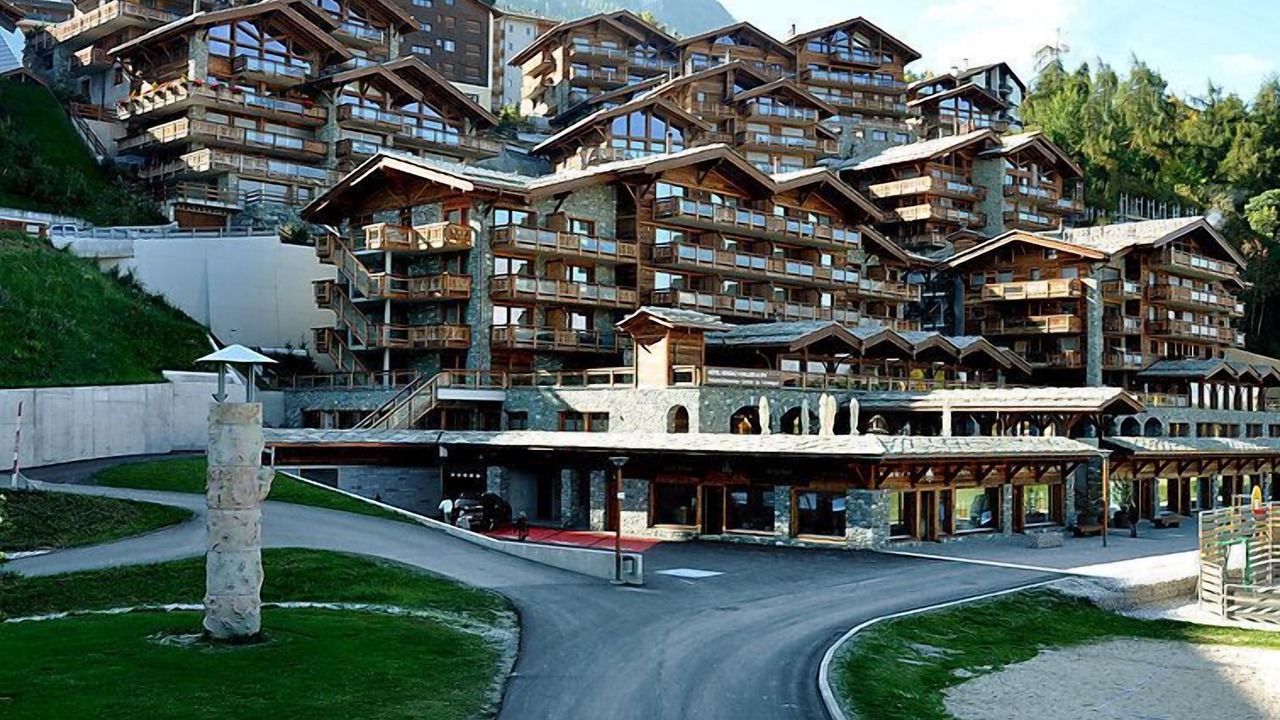 Photo of Others in Saint-Pierre-de-Clages