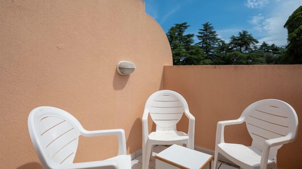 Photo of Others in La Croix des Gardes