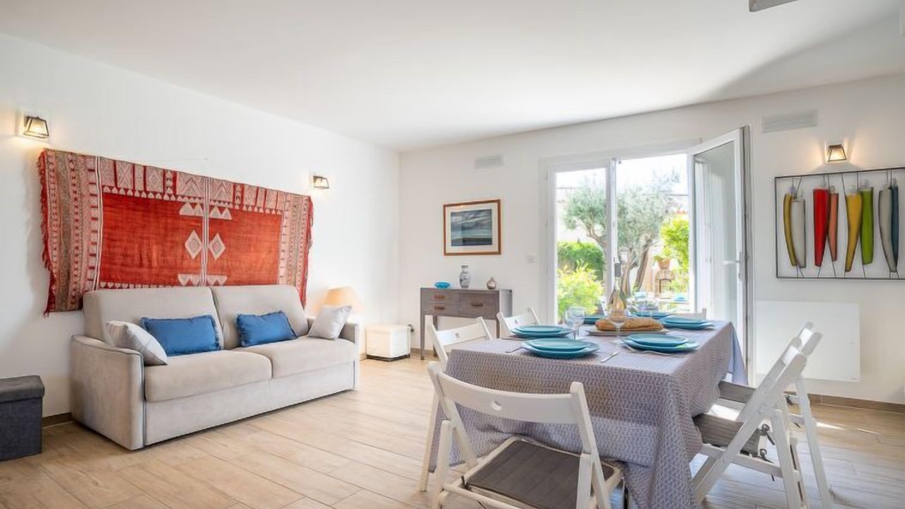 Photo of Bedroom in Hyeres