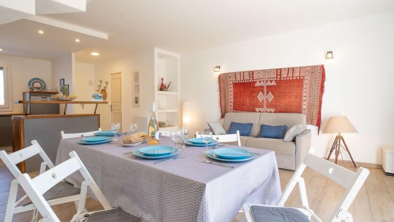 Photo of Bedroom in Hyeres