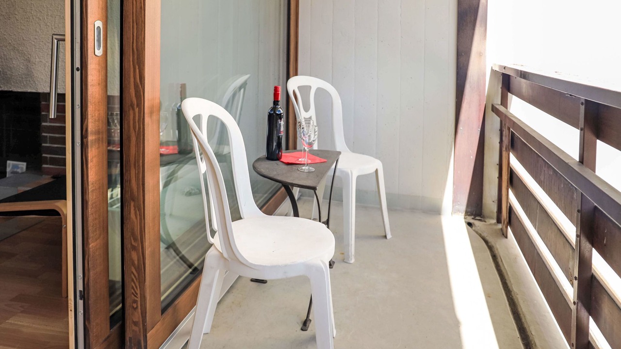 Photo of Others in Noveli