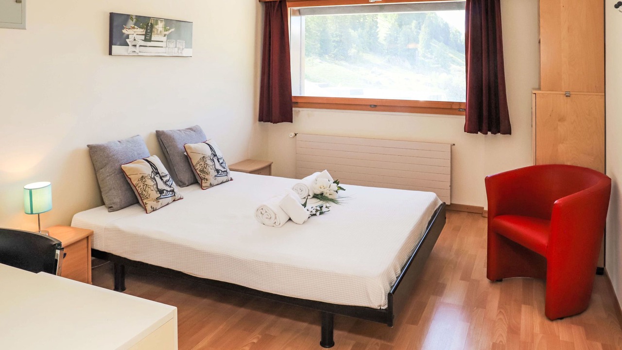 Photo of Others in Noveli