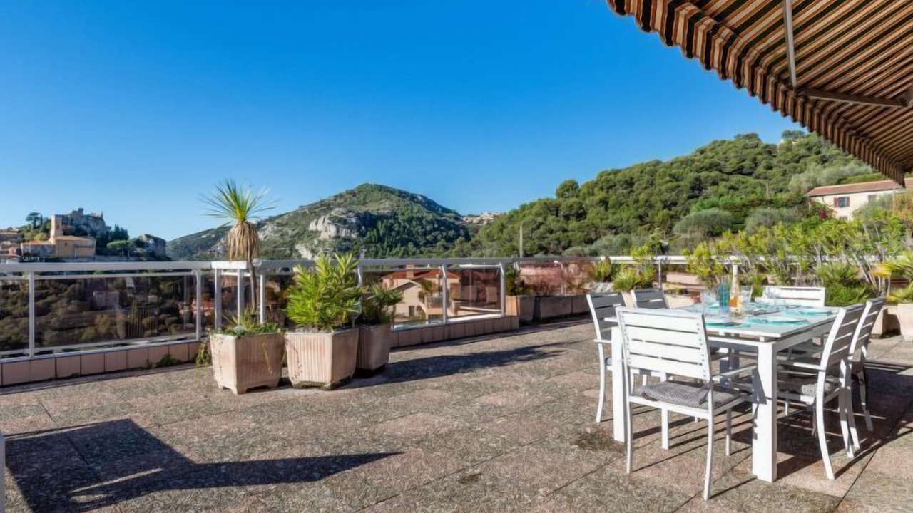 Photo of Others in Eze