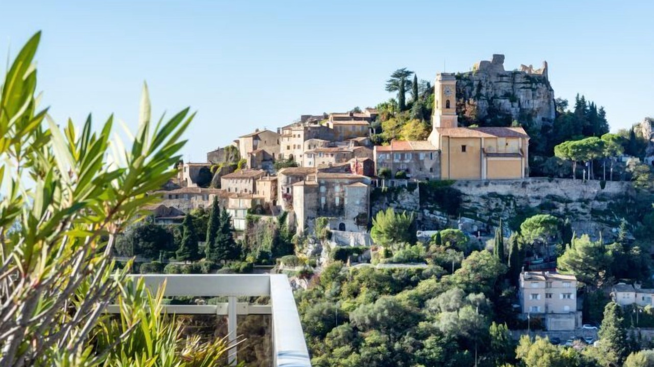 Photo of Others in Eze