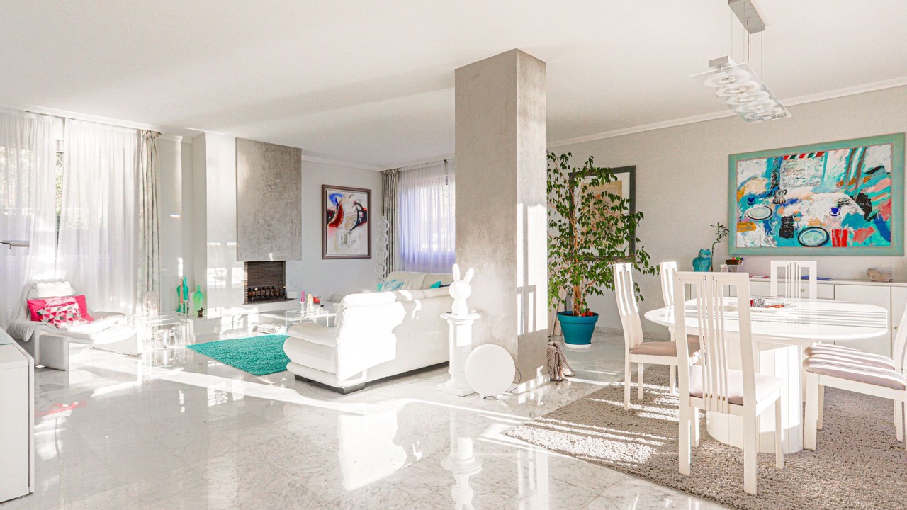 Photo of Livingroom in Eze