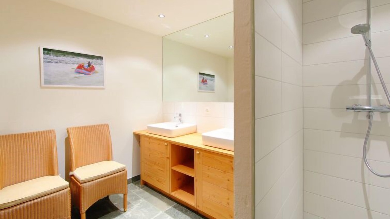 Photo of Bathroom in Saint-Pierre-de-Clages