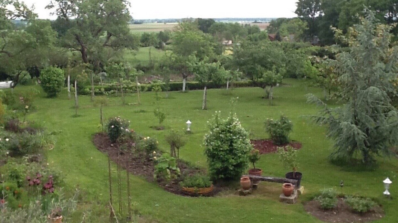 Photo of Outdoor in Azay-le-Ferron