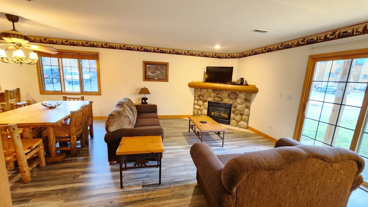 Photo of Livingroom in Oglesby