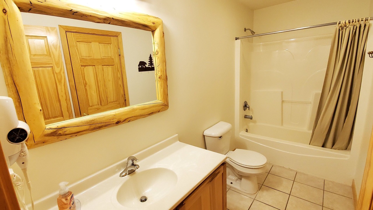 Photo of Bathroom in Oglesby
