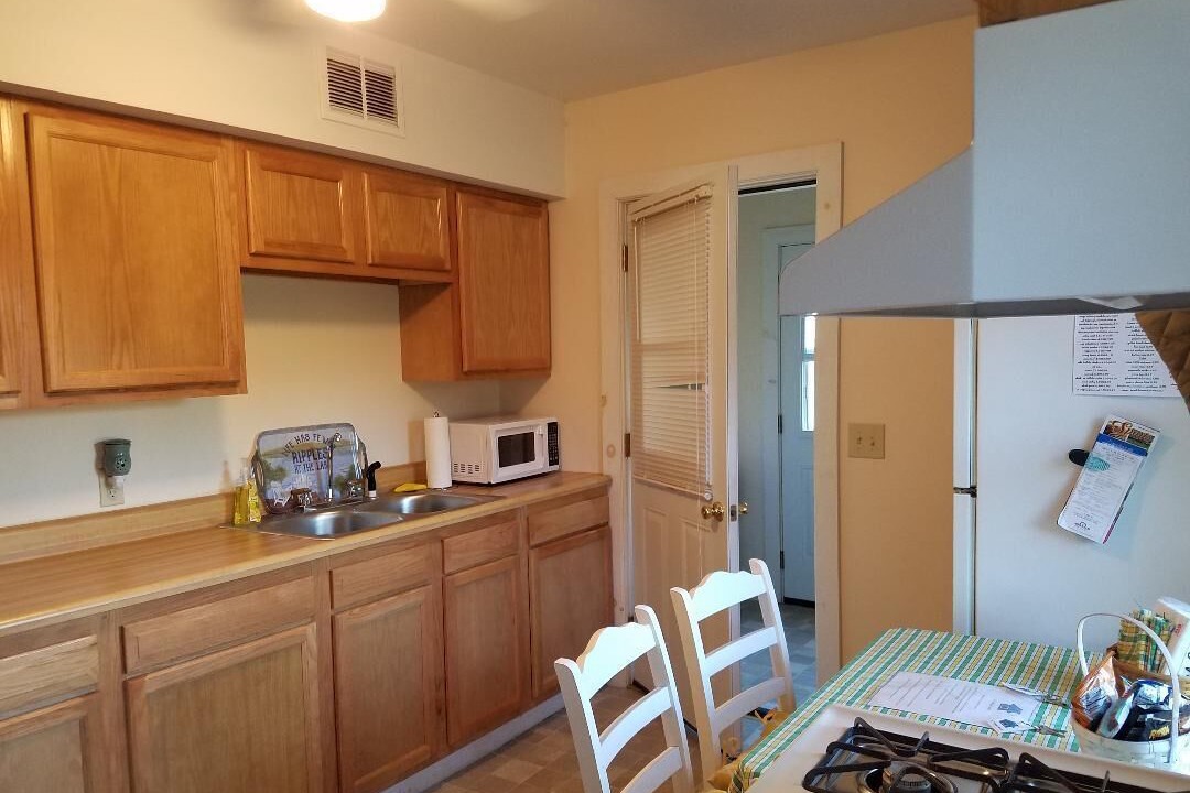 Photo of Kitchen in Redwood