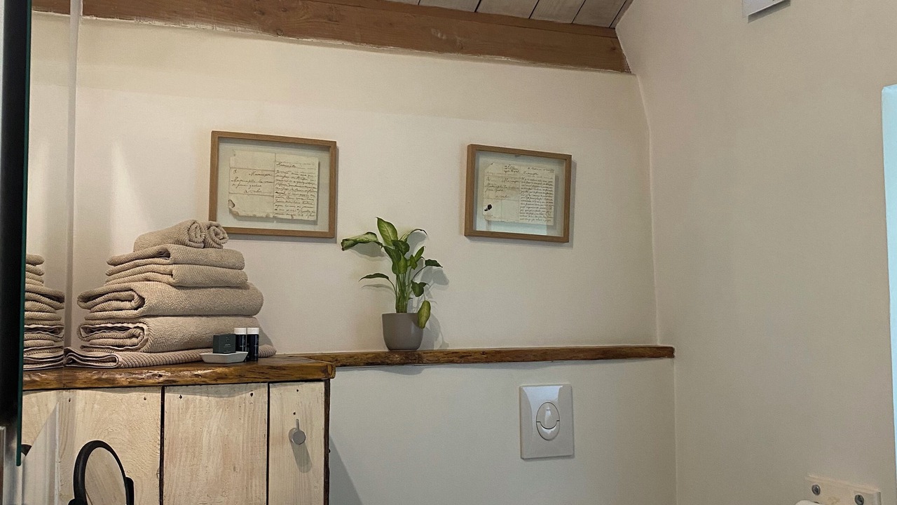 Photo of Bathroom in Lacaze