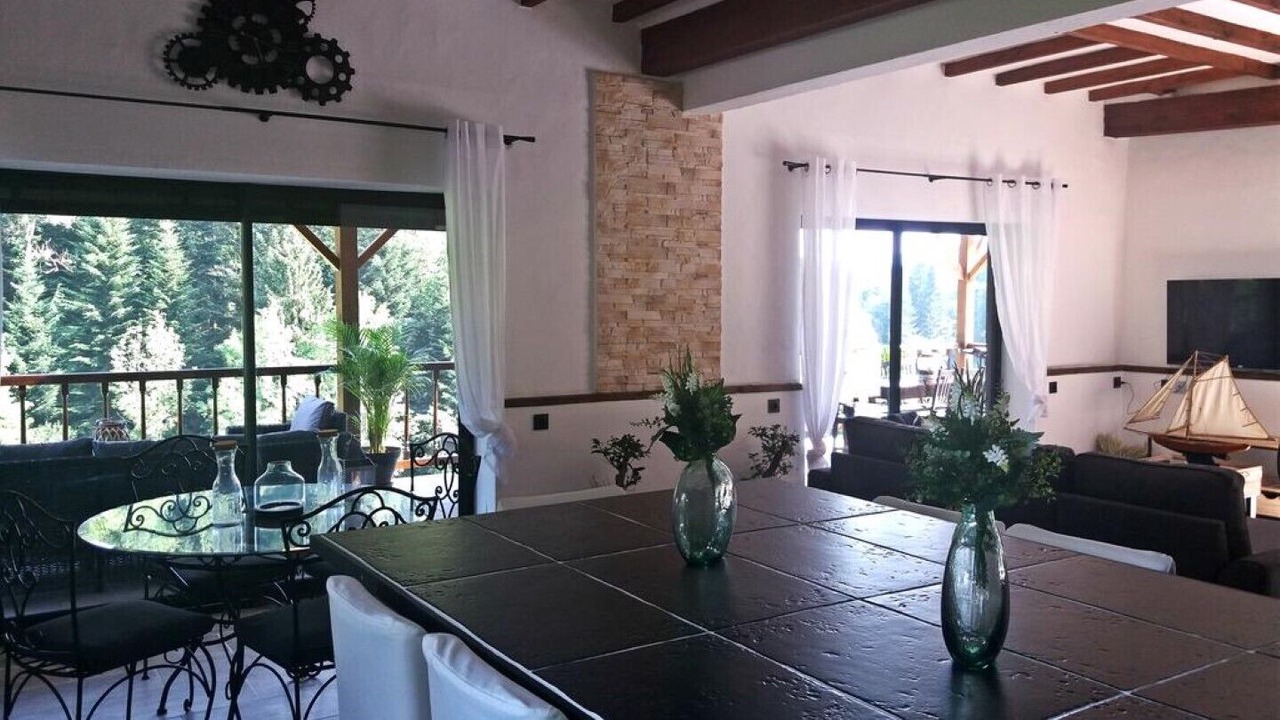 Photo of Others in Dullin