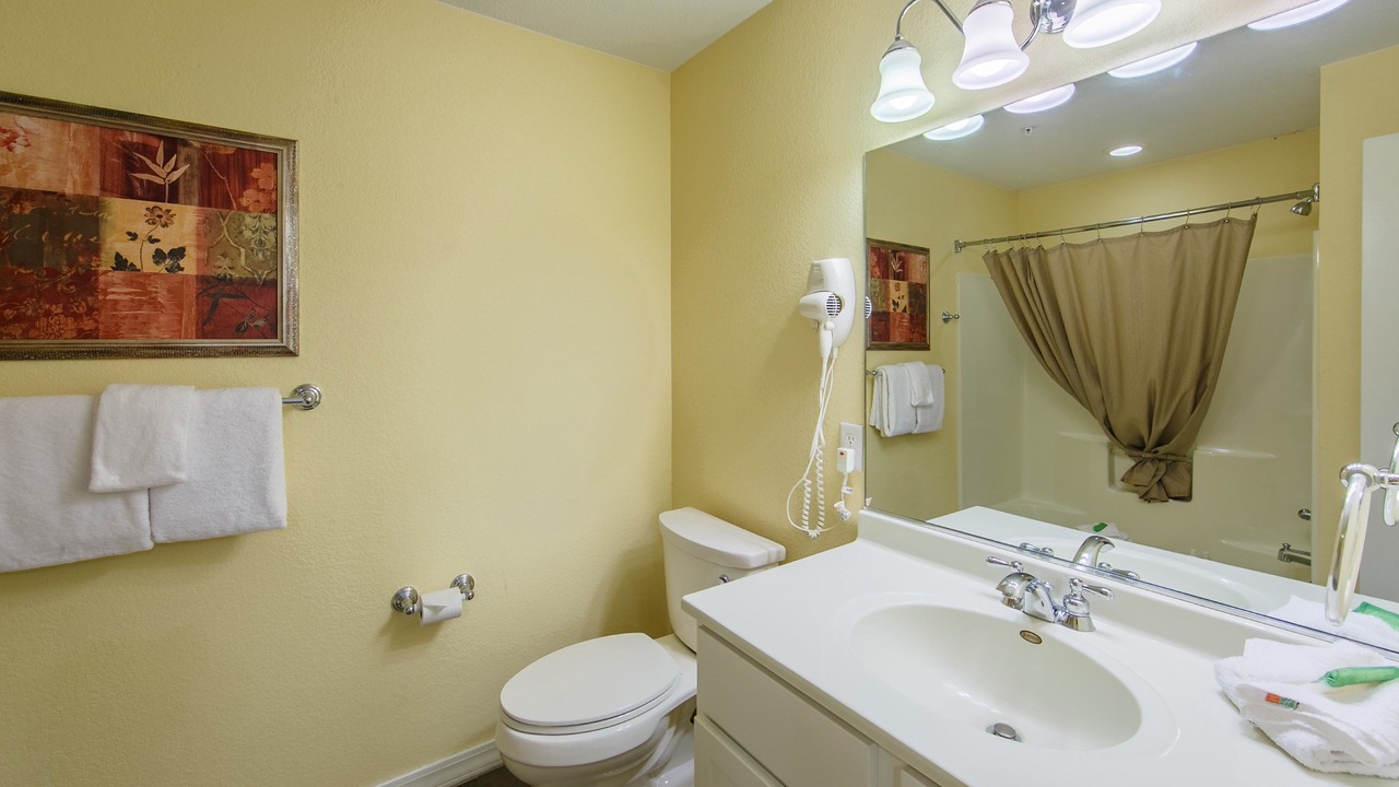 Photo of Bathroom in Canyon Lake