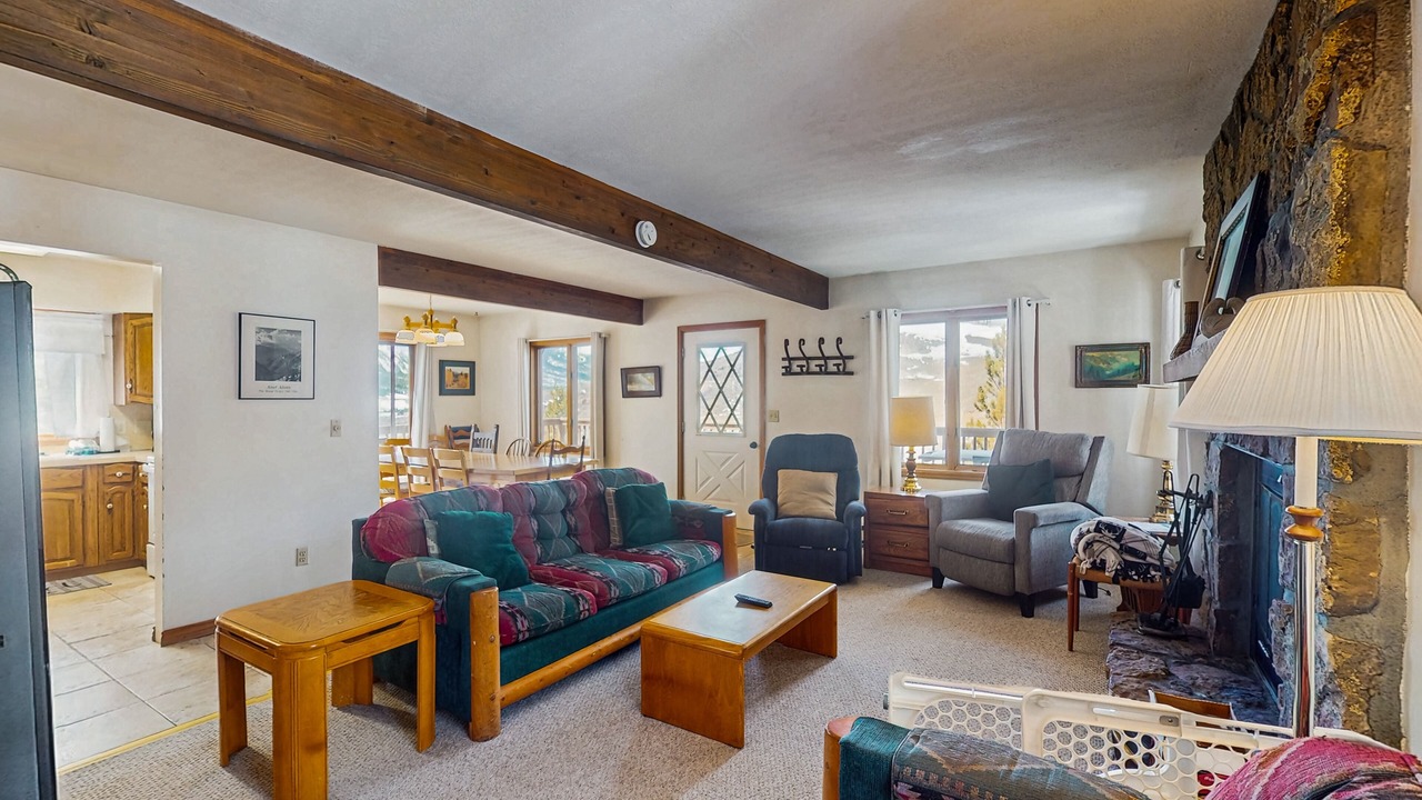 Photo of Livingroom in Dillon