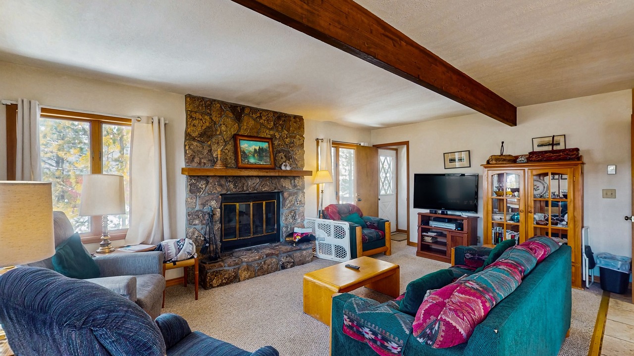 Photo of Livingroom in Dillon