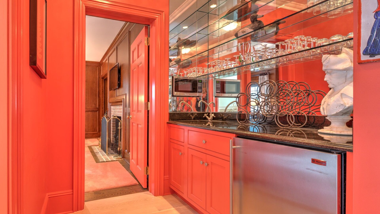 Photo of Others in Village of Southampton