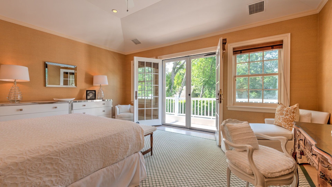 Photo of Bedroom in Village of Southampton