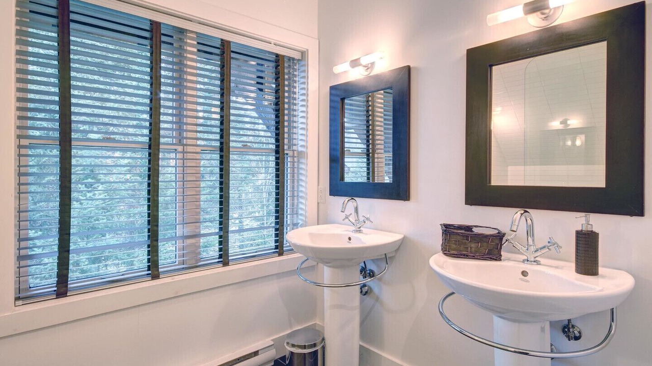 Photo of Bathroom in Lac Superieur Village