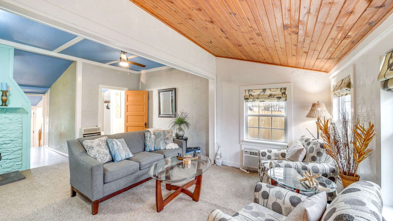 Photo of Livingroom in Spavinaw