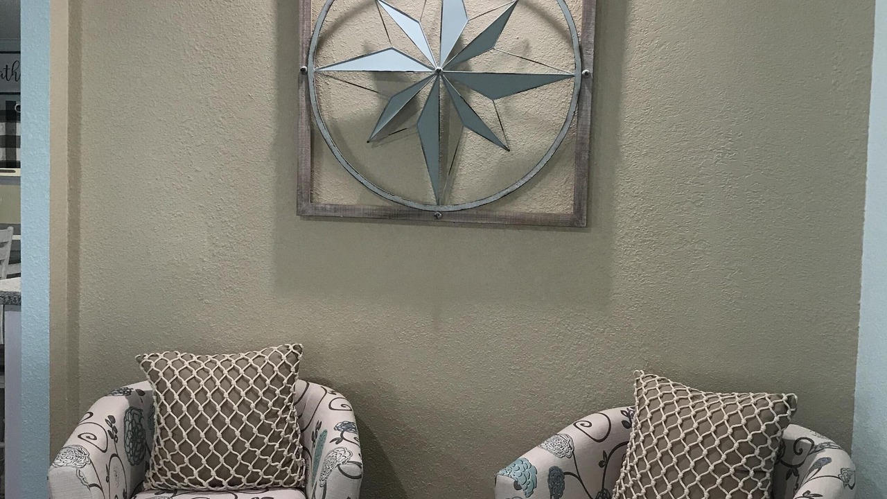 Photo of Bedroom in Weeki Wachee Gardens