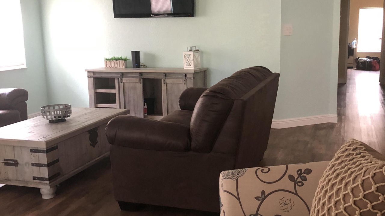 Photo of Livingroom in Weeki Wachee Gardens