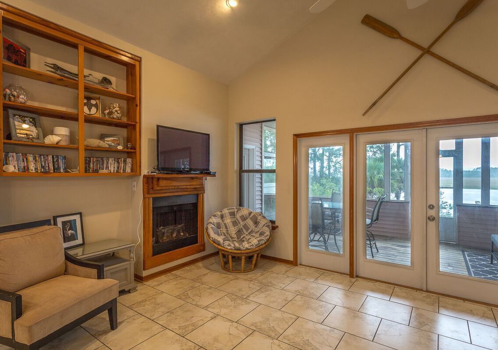 Photo of Livingroom in Carrabelle