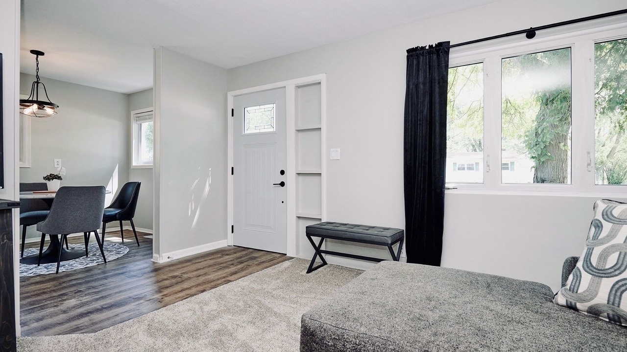 Photo of Livingroom in Streamwood
